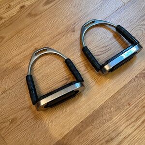 Kids size - Herm Sprenger® Original System 4-F Stirrups  4/14